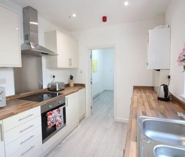 1 bedroom in a house share to rent - Photo 5