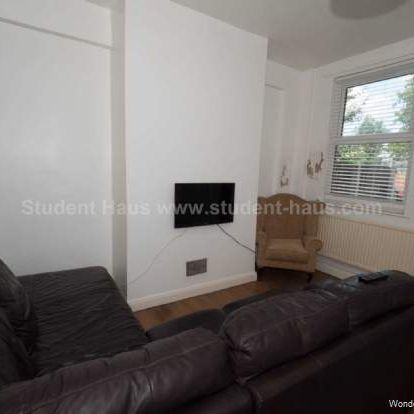 4 bedroom property to rent in Salford - Photo 1