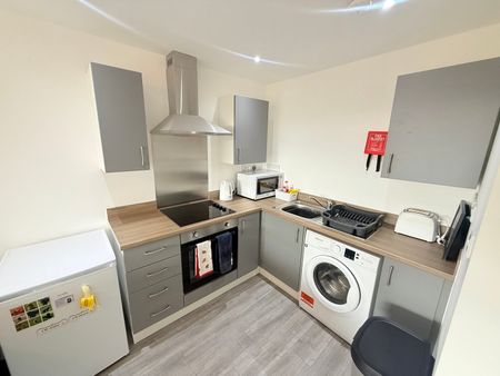 Newton Road, Yeovil, Somerset - Photo 4