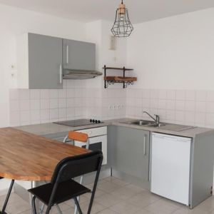 CAEN proche du Port, F2 32 m2 avec parking - Photo 2