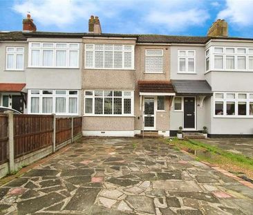 Dorrington Gardens, Hornchurch, RM12 - Photo 3