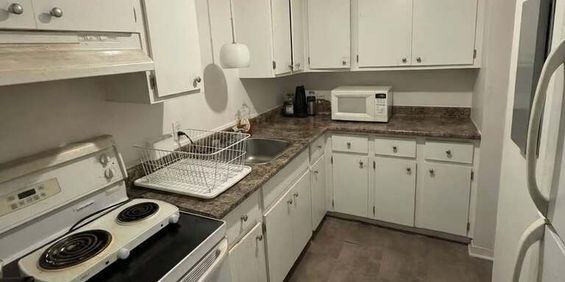 Un Beau 3 ½ Situé Au 3355 Rue Petitcler - Photo 3