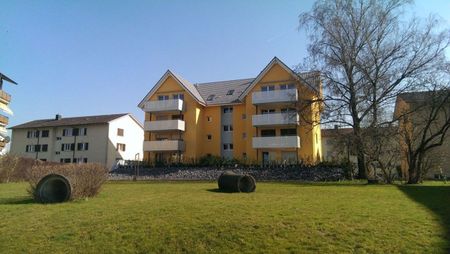 Charmante Dachwohnung an zentraler Lage im Dorfzentrum! - Photo 2