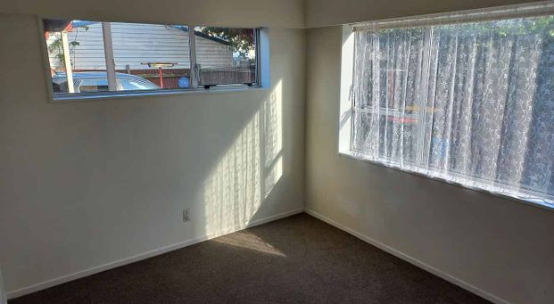 Chic 2BR Apartment in Hutt Central - Photo 1