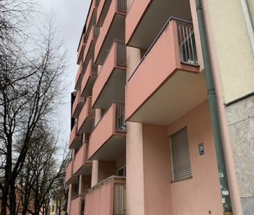 Mietwohnung in München - Neu renoviertes Dachgeschossappartement am... - Photo 1