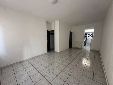 Location Appartement 2 pièces 52 m2 à Saint-Quentin - Photo 5