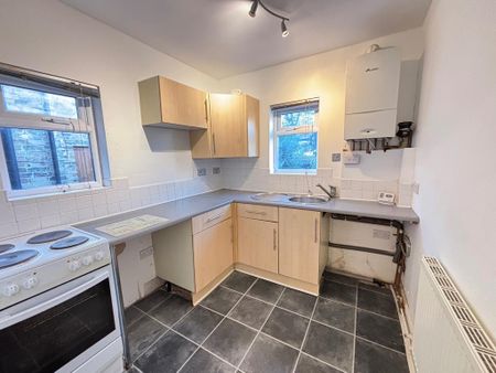 2 bedroom terraced house to rent - Photo 2