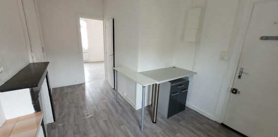 Location Appartement 1 pièce 25m² LILLE 59000 - Photo 2
