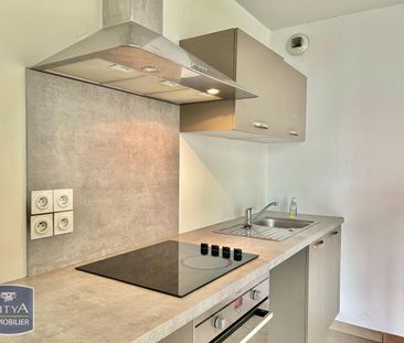 Location Appartement 2 pièces 45m² ST ETIENNE 42000 - Photo 2