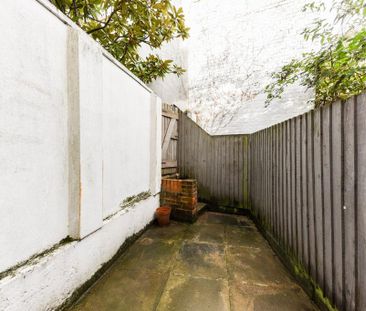 4 bedroom mews to rent - Photo 4