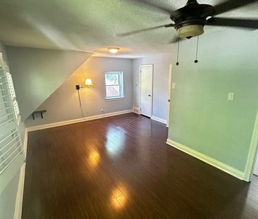 For Lease - 27 Craigmore Crescent, Toronto, Ontario - Photo 3