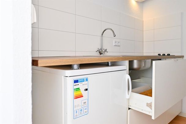 Zuhause mit Extra. Wohnung mit Einbauküche und frisch saniertem Bad - Photo 1