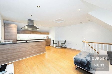 Sunnymede, Chigwell - Photo 4