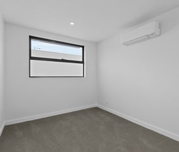 Brand-New Style, Space and Effortless Convenience - Photo 4