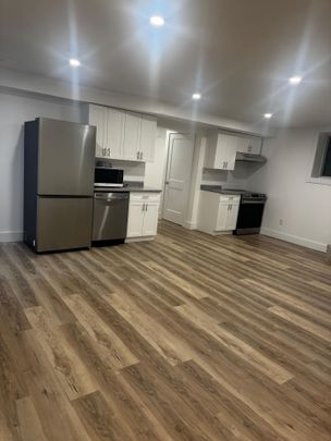 For Lease - 2618 Buroak Drive, London North, Ontario - Photo 1