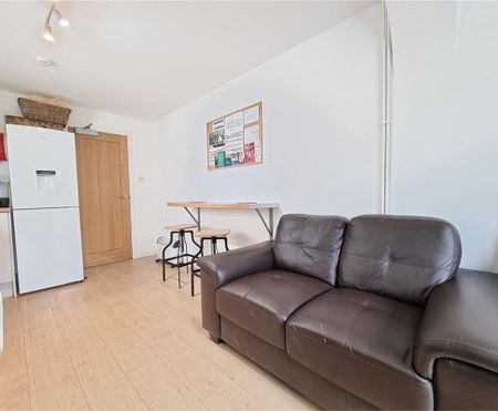 Room 2, Radegund Road, Cambridge - Photo 4