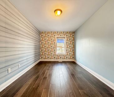 For Lease - 922 Isaac Phillips Way, Newmarket, Ontario - Photo 1