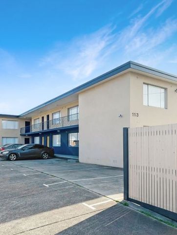 10/113 Devonshire Road, Sunshine VIC 3020 - Photo 2
