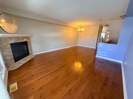 For Lease - 265 Paseo Private Unit# 50, South of Baseline to Knoxdale, Ontario - Photo 2