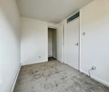 3 bedroom end of terrace house to rent - Photo 6
