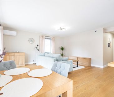 w garażu podziemnym - Фото 6