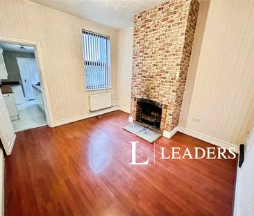 2 bedroom house to rent Oxford Road, Newcastle, Staffordshire, ST5 - Photo 2