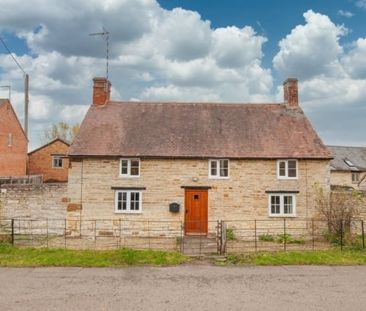 Bank Close, Butlers Marston - Photo 2