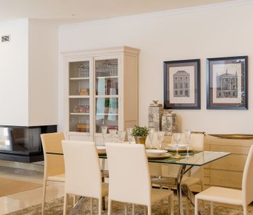 Apartment in The Golden Mile, Costa del Sol - Photo 3