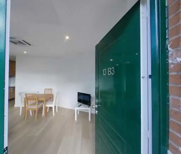 Piso de alquiler en Calle de Sanchorreja, Lucero - Photo 2