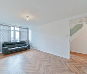 3 bedroom maisonette to rent - Photo 1