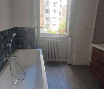 A louer appartement de prestige T3 rénové de 109m² à Lyon 6e - Photo 2