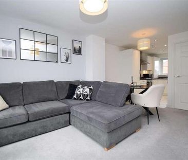 Beecham Square, Castleford, WF10 - Photo 1