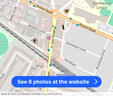 Ferndown, Northwood - Photo 1