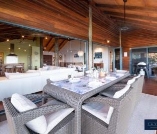 Unparalleled Whitsunday Views - Fully Furnished Villa - Photo 5