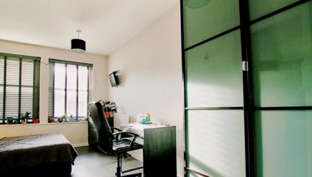 7 Bed 4 Bath - Photo 4