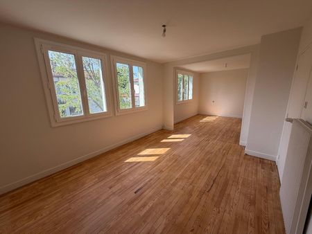 Location Maison 3 pièces 64m² CLERMONT FERRAND 63000 - Photo 2