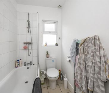 4 bedroom terraced house to rent - Photo 5