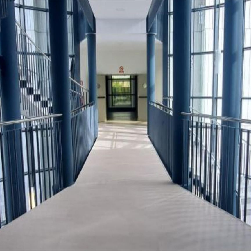 Piso de alquiler en Avenida del Cerro del Águila, 11, Polígono Industrial Sur - Photo 1