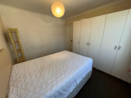 1 bedroom ground floor flat to rent - Photo 5