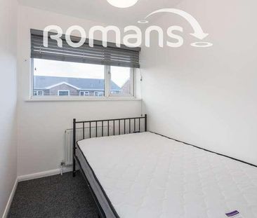 Dollis Drive, Farnham, GU9 - Photo 3