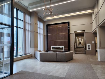 For Lease - 4055 Parkside Village Drive Unit# 919, Mississauga, Ontario - Photo 3