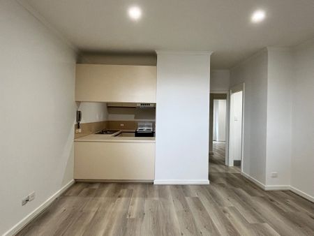 In the Heart of Carlton - Photo 4