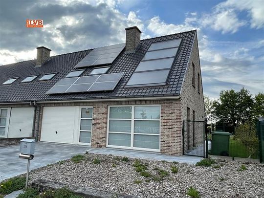 Half open woning - Photo 1