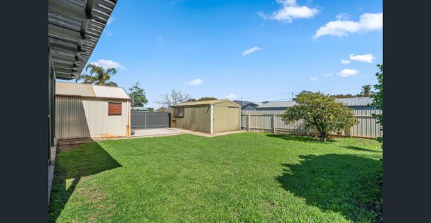 55 Suzanne Avenue, Morphett Vale, SA 5162 - Photo 1