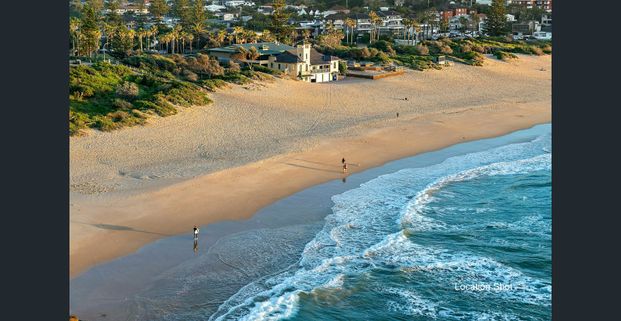 Beachfront living with spectacular coastal views - Photo 1