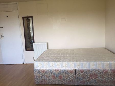 Room in a Shared Flat, Lisselton House, NW4 - Photo 5