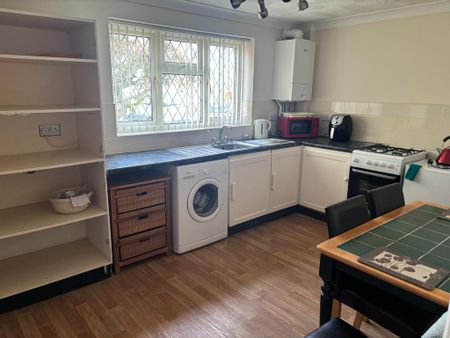 3 bedroom bungalow to rent - Photo 4