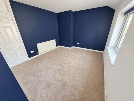3 bedroom terraced house to rent - Photo 3