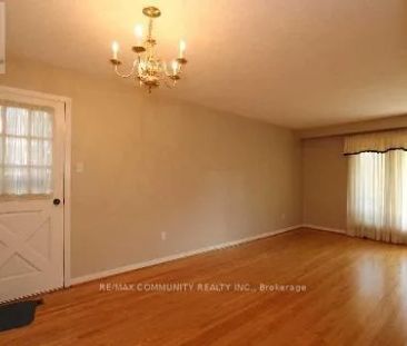 73 FRED VARLEY DRIVE - Photo 1