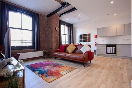 School Street - Photo 3